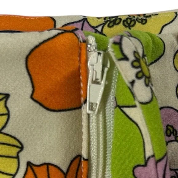 ZARA Retro Mod Floral High Waist Shorts Vibrant 70s Aesthetic XS Rare Find - Picture 8 of 8